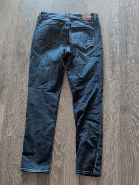 Lucky Brand Hayden Slim Skinny Jean Dark Blue Denim Jeans Waist Label Detail